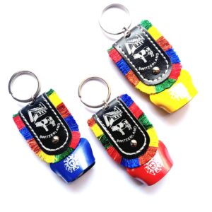 Store ladakh prayer flag keychain (copy)